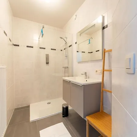 Cozy 2-room In The Center Of 公寓 *